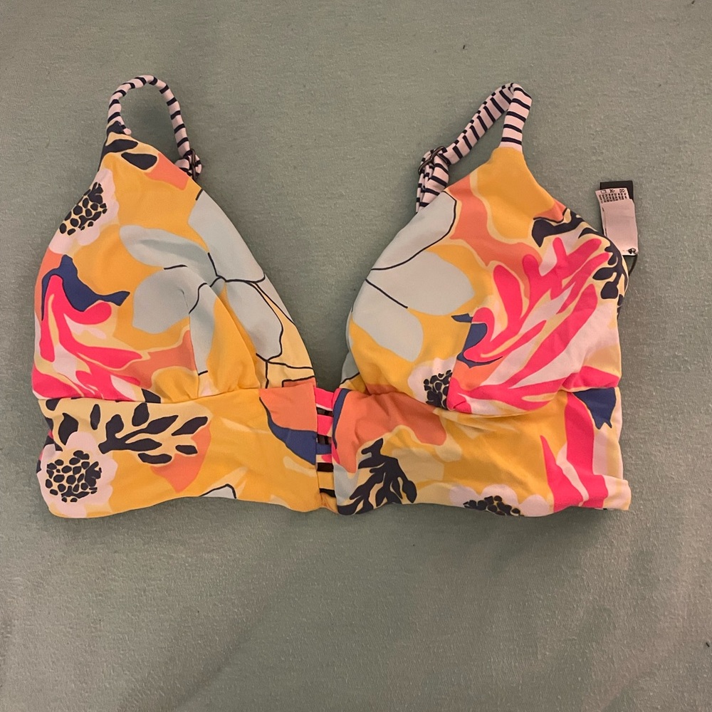 Reversible maaji bathing suit top